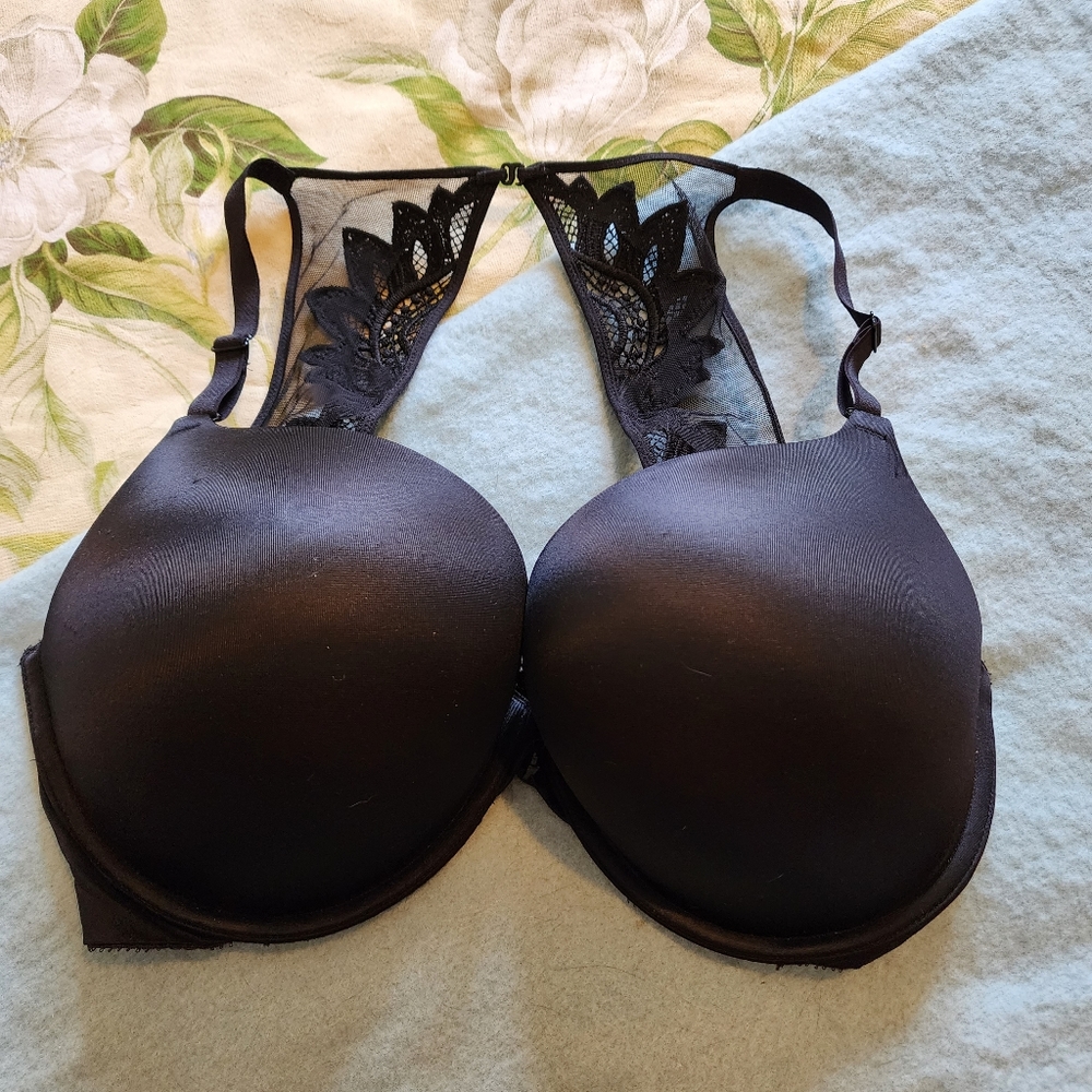 Victoria's Secret Bombshell Plunge bra, 36DD